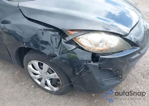 2010 Mazda Mazda3 I Sport z USA, uszkodzony, nr VIN JM1BL1SG8A1286594